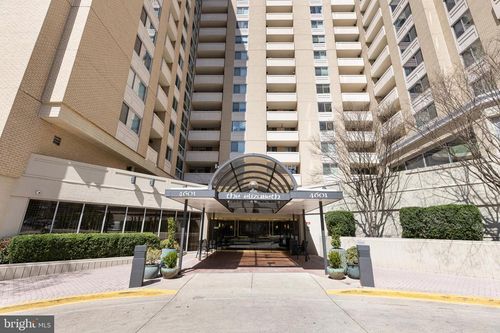 apt-702-4601 N Park Ave, CHEVY CHASE, MD, 20815-4522 | Card Image