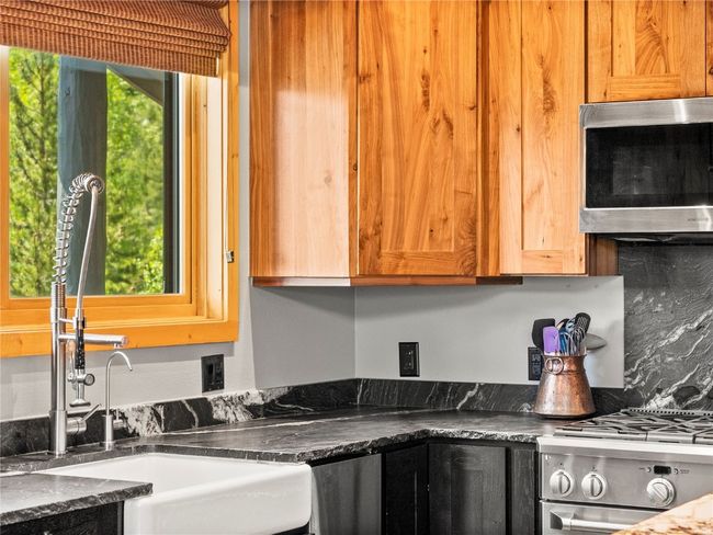 89 Emerald Rd, House other with 3 bedrooms, 3 bathrooms and null parking in Silverthorne CO | Image 13