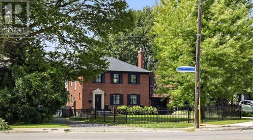 10 Queens Avenue, Toronto (Mimico), ON, M8V2N1 | Card Image