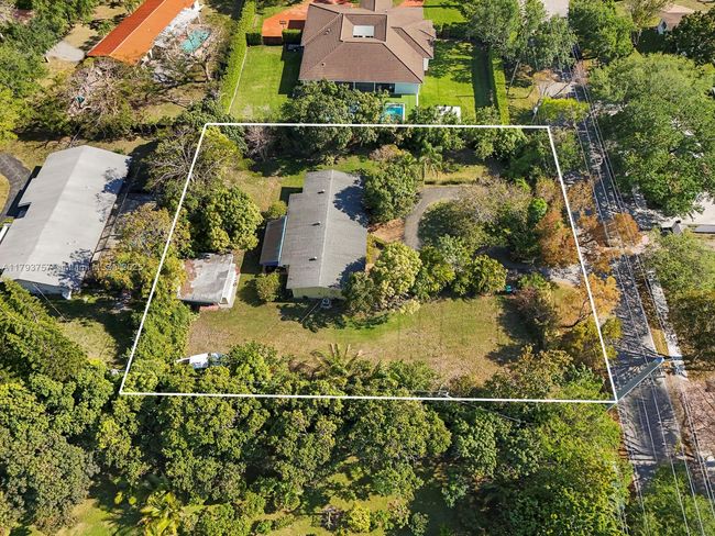 13101 Sw 82 Nd Ave, House other with 4 bedrooms, 2 bathrooms and null parking in Pinecrest FL | Image 44