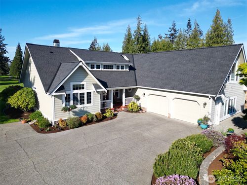 877 Medsker Rd, Sequim, WA, 98382-9386 | Card Image