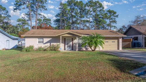 17451 Se 18th Street, SILVER SPRINGS, FL, 34488 | Card Image