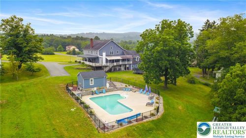 521 Greenview Dr, Saylorsburg, PA, 18353-8270 | Card Image