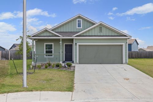 2402 Sunray Ct, Lockhart, TX, 78644-4978 | Card Image