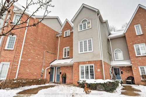 213-2110 Cleaver Ave, Burlington, ON, L7M3Z3 | Card Image