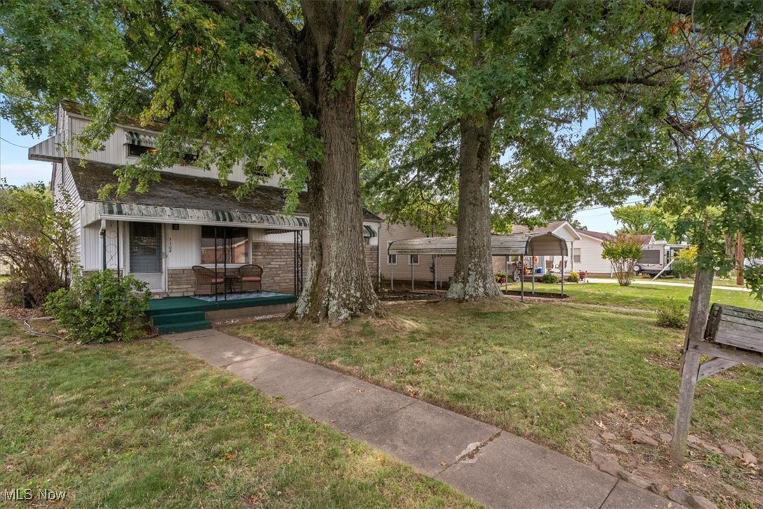 13th Ave, Vienna, WV 26105