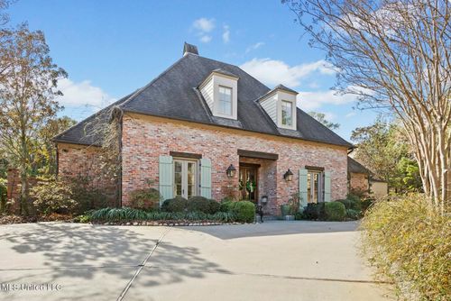 5 Pecan Tree Pl, Jackson, MS, 39211-6464 | Card Image