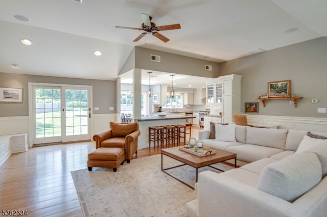 22 Hilltop Cir, House other with 4 bedrooms, 2 bathrooms and null parking in Mendham Twp NJ | Image 6