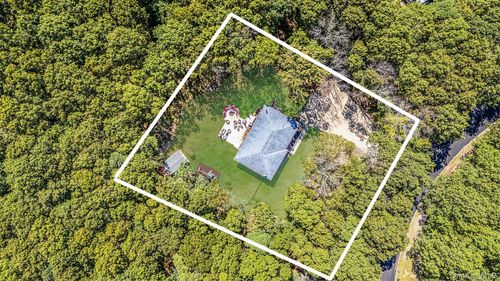 3 Emily Ct, Hampton Bays, NY, 11946-2032 | Card Image