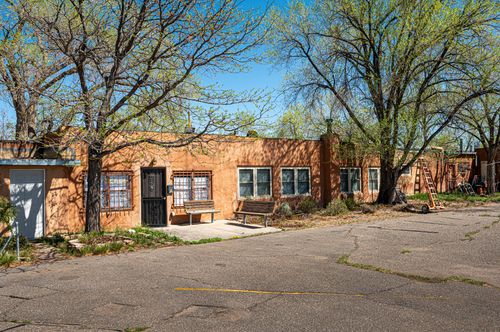 4884 La Junta Del Alamo, Santa Fe, NM, 87507-7861 | Card Image