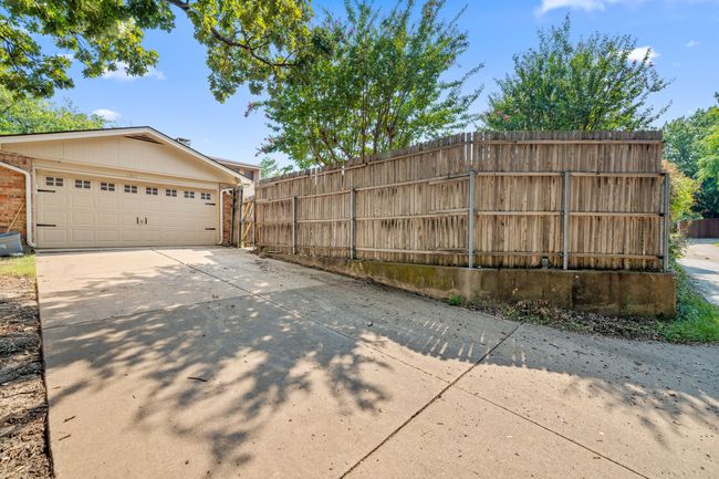 Alley entrance | Image 30