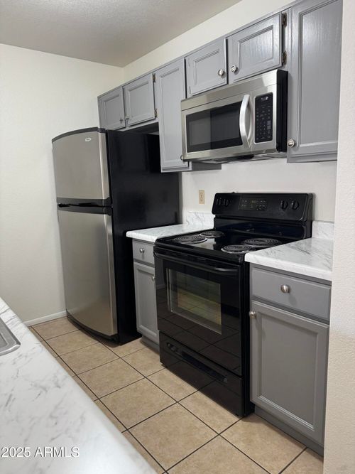 1004-4114 E Union Hills Dr, Phoenix, AZ, 85050-3325 | Card Image