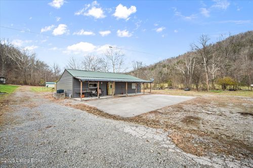 405111 Tennessee Walking Ln, Milton, KY, 40045-6001 | Card Image