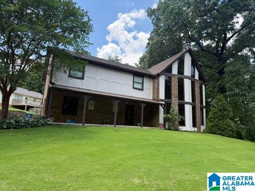 1405 Woodward Cir, GARDENDALE, AL, 35071-2512 | Card Image