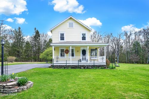 102 Rocky View Dr, Hawley, PA, 18428-4536 | Card Image