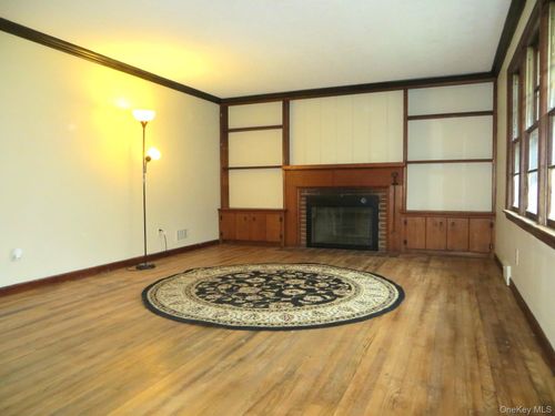 36 Moores Hill Rd, New Windsor, NY, 12553-7237 | Card Image