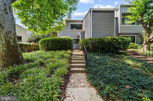 1904 Villaridge Dr, RESTON, VA, 20191-4835 | Card Image