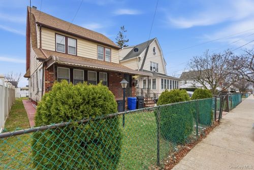 20532 104th Avenue, New York, NY, 11412 | Card Image