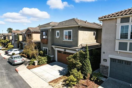 830 Skycrest Dr, San Bruno, CA, 94066-3754 | Card Image