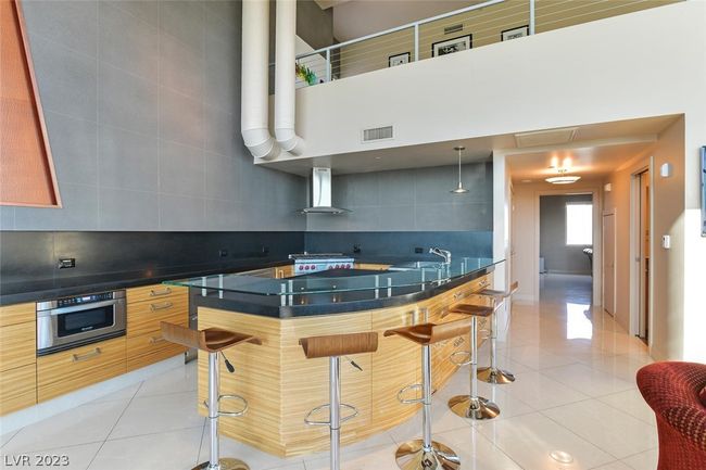 1201 - 360 E Desert Inn Rd, Condo with 2 bedrooms, 3 bathrooms and null parking in Las Vegas NV | Image 10