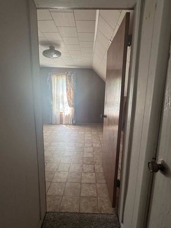 303 Prairie St, House other with 3 bedrooms, 1 bathrooms and 3 parking in Pontiac IL | Image 16