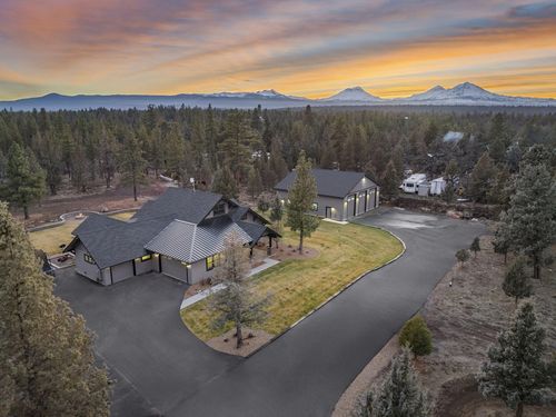 67554 Trout Lane, Bend, OR, 97703 | Card Image
