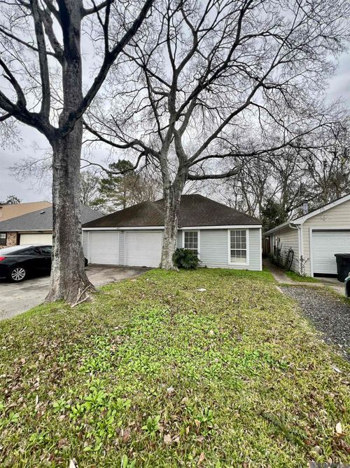 427 Highland Creek Pkwy, Baton Rouge, LA, 70808-8151 | Card Image