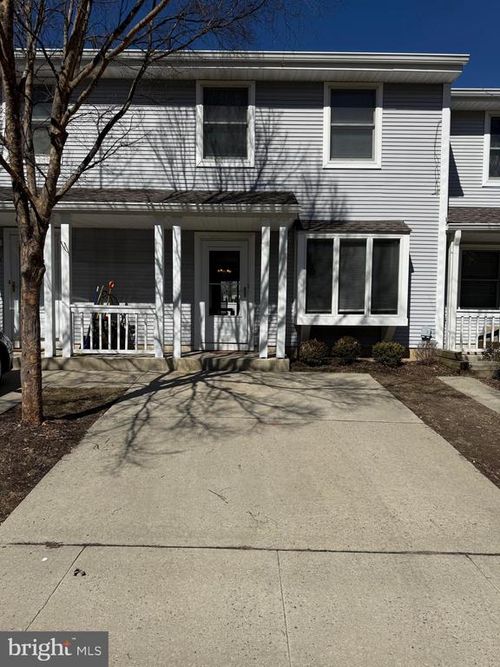 98 William Patterson Ct, Princeton, NJ, 08540-7661 | Card Image