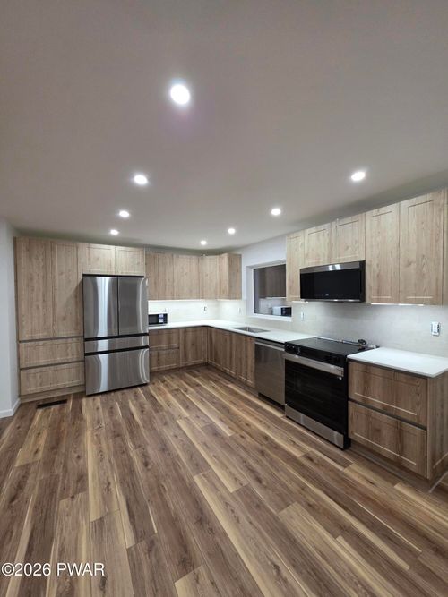 56 Grandview Dr, LAKE ARIEL, PA, 18436 | Card Image