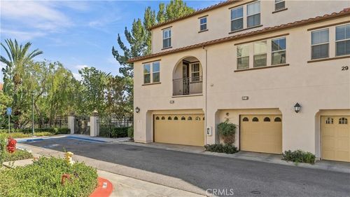 f-827 The Promenade, Azusa, CA, 91702 | Card Image