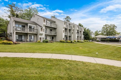 5585 Creeks Crossing, Acme Township, MI, 49690 | Card Image