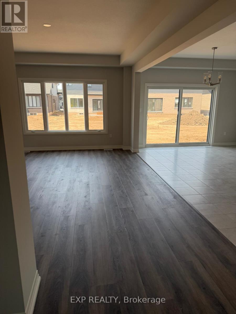 Residential Lease in Fort Erie (Crescent Park) 4