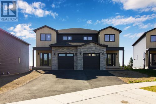 23 Donegal Run, Saint John's, NL, A1H0P8 | Card Image