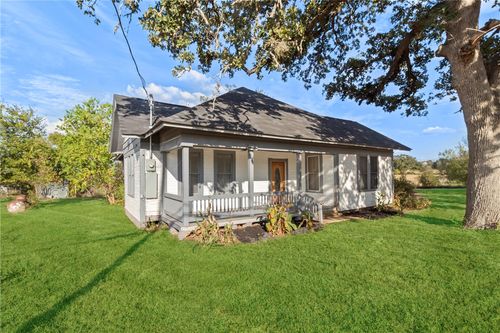 7964 Fm 141, Dime Box, TX, 77853-5044 | Card Image