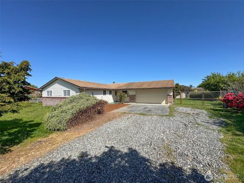 41 Mclaughlin Rd, Sequim, WA, 98382-9511 | Card Image
