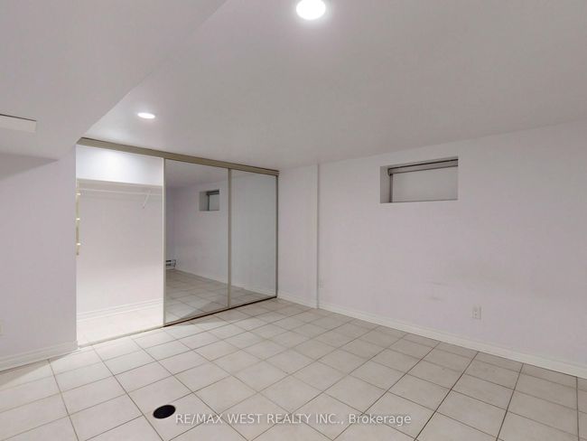 206 Howard Park Ave, House other with 5 bedrooms, 4 bathrooms and null parking in Toronto ON | Image 44