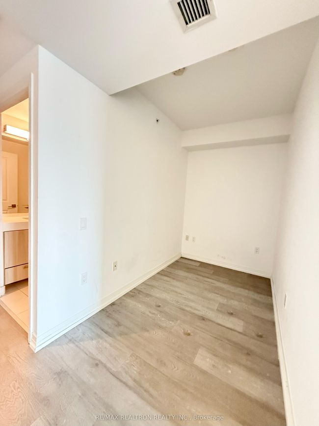1432 - 251 Jarvis St, Condo with 2 bedrooms, 1 bathrooms and null parking in Toronto ON | Image 5