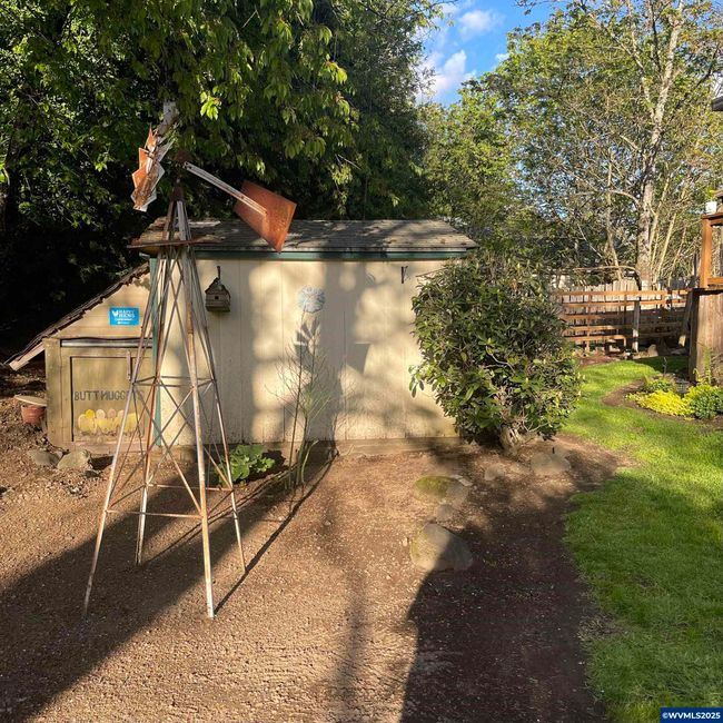 731 Nw Sunset Ct, House other with 3 bedrooms, 2 bathrooms and null parking in Mill City OR | Image 35