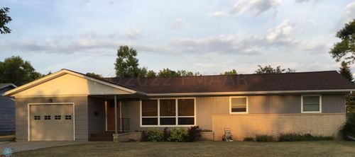 308 10th Street S, Oakes, ND, 58474 | Card Image