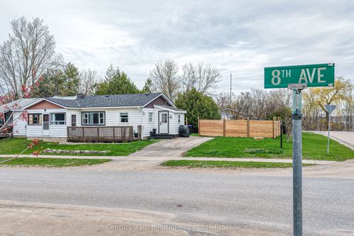 817 8th Ave, Port Mcnicoll, ON, L0K1R0 | Card Image