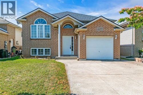4277 Spago Cres, Windsor, ON, N9G2Z7 | Card Image