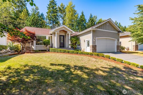 1519 Brentwood Ln, Mount Vernon, WA, 98274-8757 | Card Image
