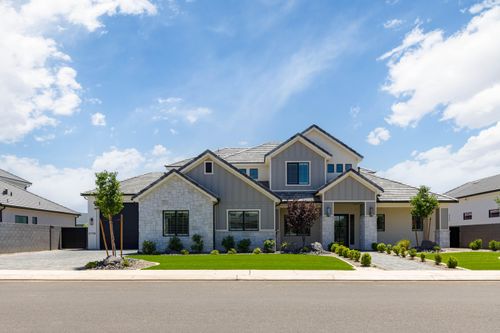 2736 E Moorland Dr, St. George, UT, 84790-7364 | Card Image