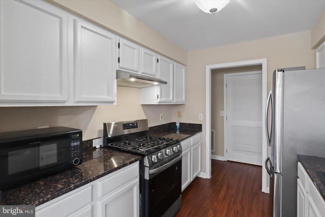 APT-101 - 8058 Lisle Dr, Condo with 2 bedrooms, 2 bathrooms and null parking in MANASSAS VA | Image 13