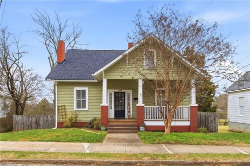 1005 Franklin St, Winston Salem, NC, 27101-5011 | Card Image