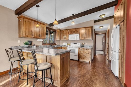 111 Main St, Holdingford, MN, 56340-2105 | Card Image