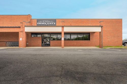 140 W Dykes St, cochran, GA, 31014-6851 | Card Image