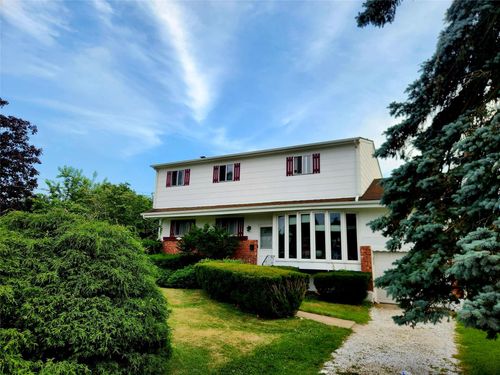 14 Brian Dr, East Islip, NY, 11730-2307 | Card Image