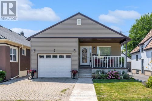 5 Bruce St, St. Catharines, ON, L2R5S7 | Card Image