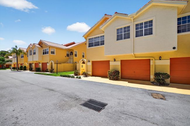 APT-506 - 2121 S Ocean Blvd, Condo with 2 bedrooms, 2 bathrooms and null parking in Pompano Beach FL | Image 4